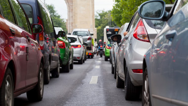 trafic in bucuresti aglomeratie masini bara la bara