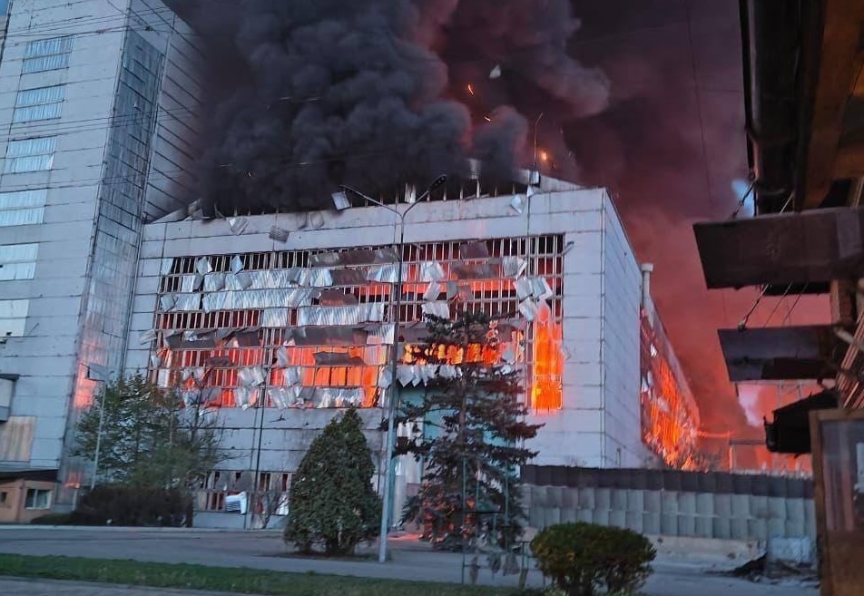 O centrală termică ucraineană, avariată grav într-un atac al rușilor. Kievul vorbesște despre o „teroare deliberată și sistematică”