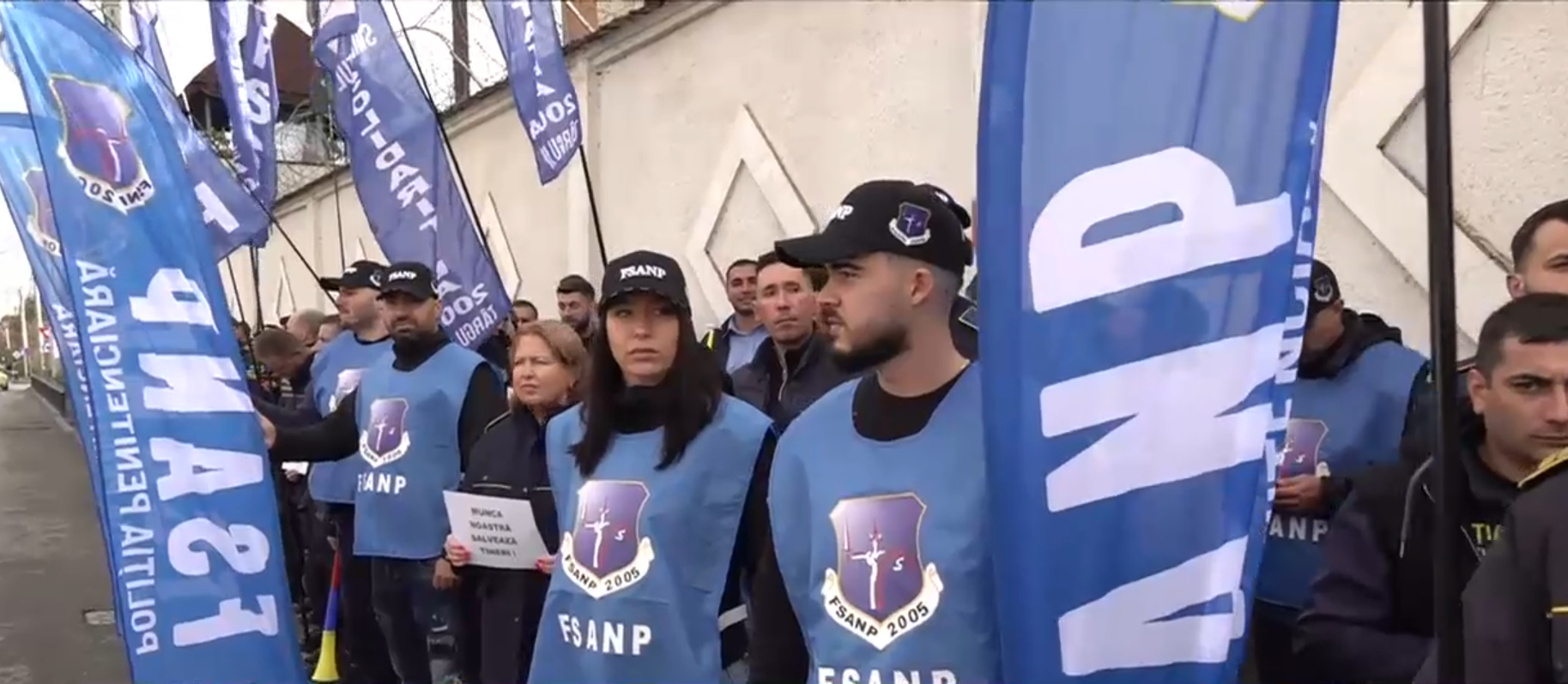 Peste 200 de polițiști protestează la Craiova față de închiderea Penitenciarului de minori și tineri