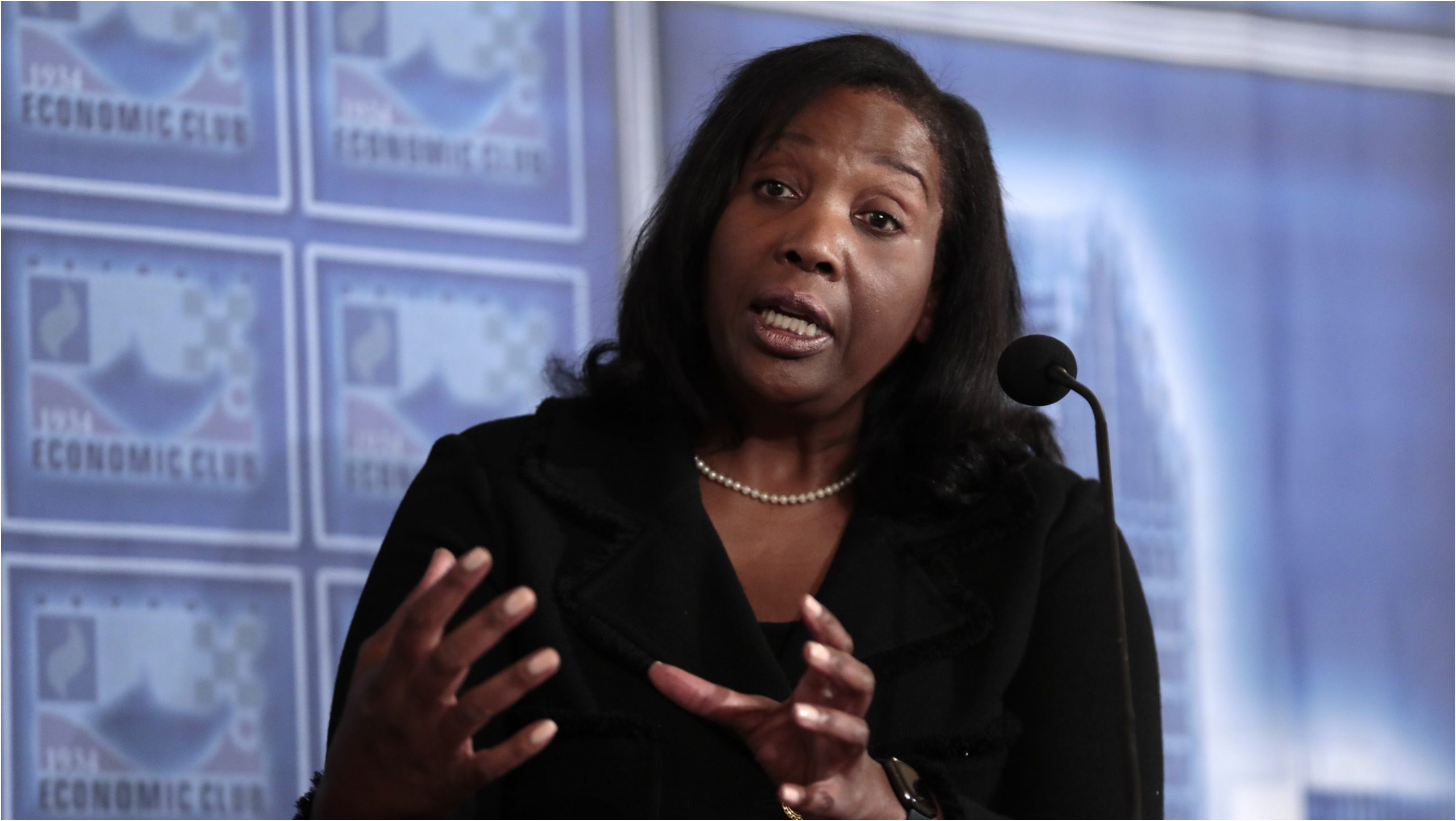 Lovitură pentru Trump. Lisa Cook, guvernatoare a Rezervei Federale, rămâne deocamdată în funcție, a decis Curtea Supremă