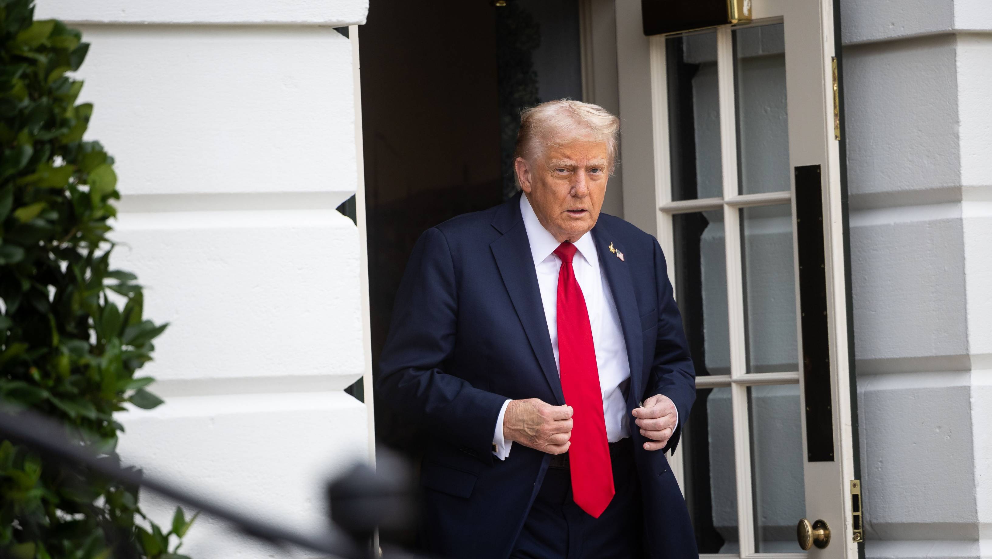 Donald Trump oferă Qatarului garanții de securitate, după atacul israelian asupra Doha