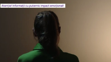 fata care ofera interviu ascunsa