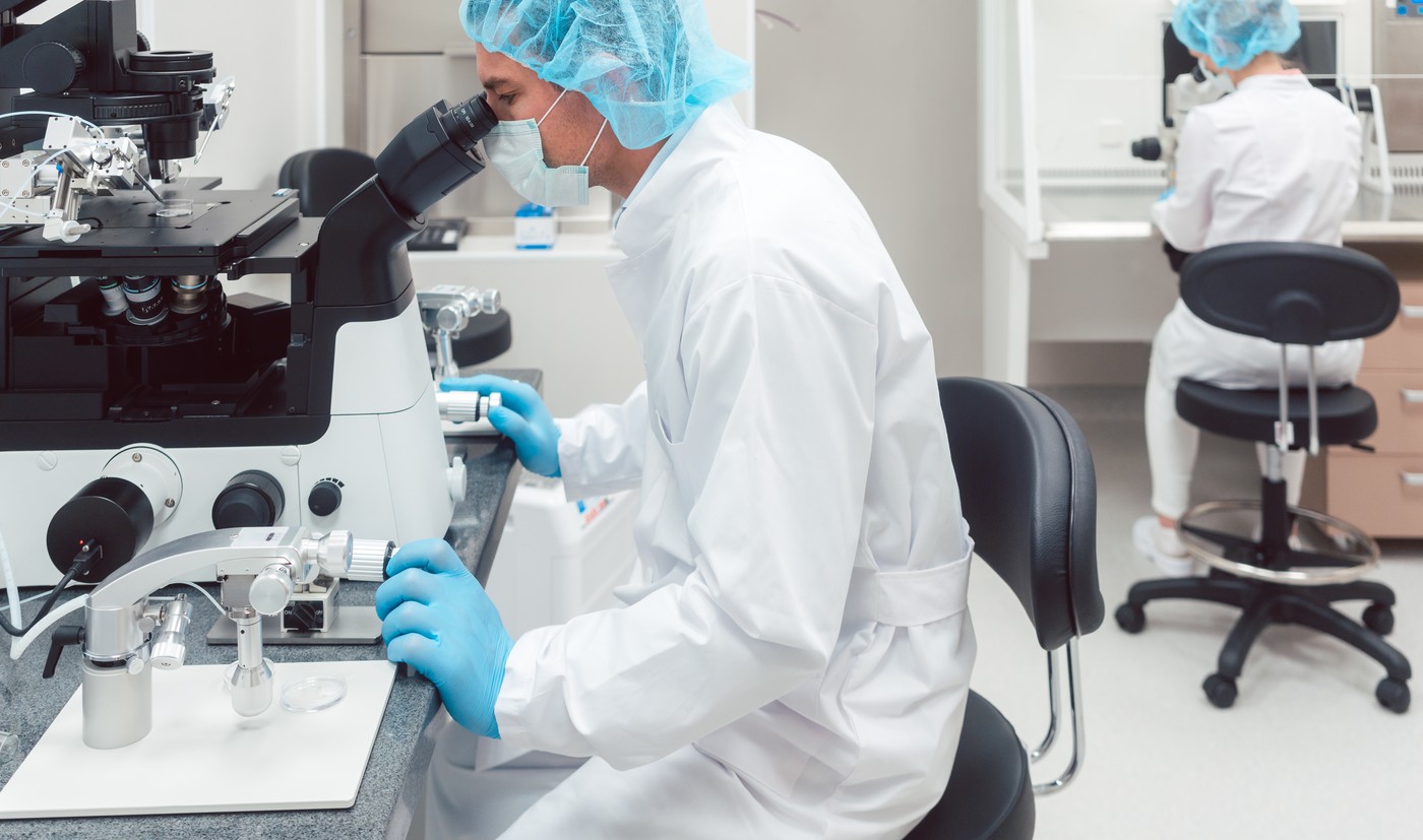Experiment revolutionar: embrioni umani creati in laborator. Cercetatorii au transformat celule de piele in ovule si le-au fertilizat