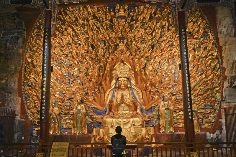 World's Largest Avalokitesvara With 1,007 Hands