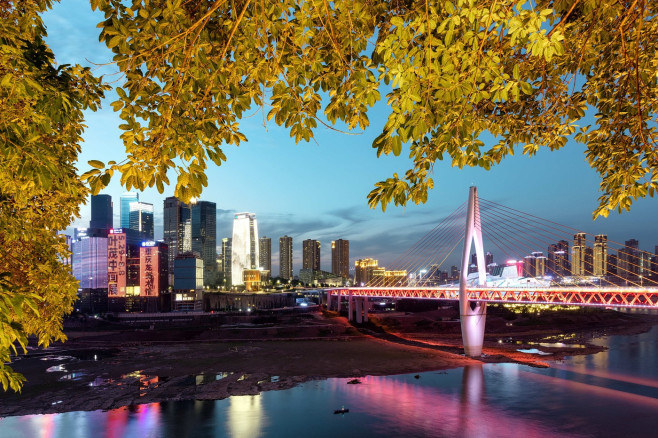 Chongqing: 3D three-dimensional city views, the water and the sky are as beautiful as a picture