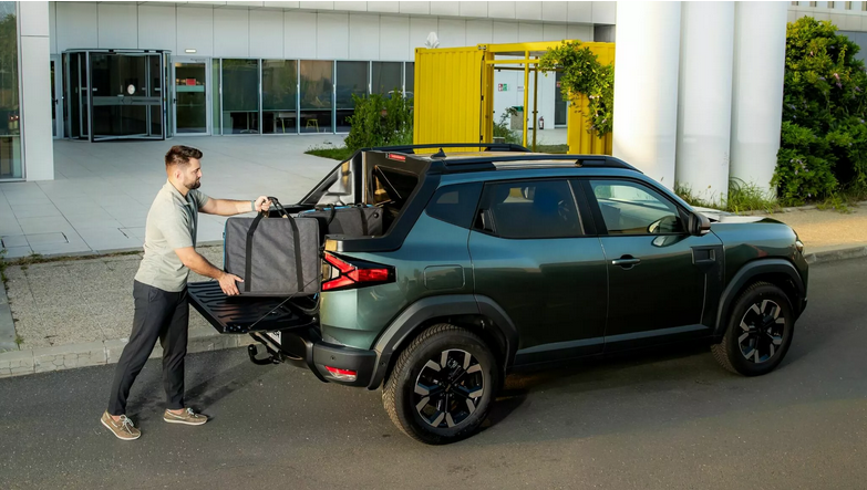 Opțiuni ciudate la Guvern, pe timp de criză. Cancelaria premierului a închiriat 17 mașini pick-up. Explicația Executivului