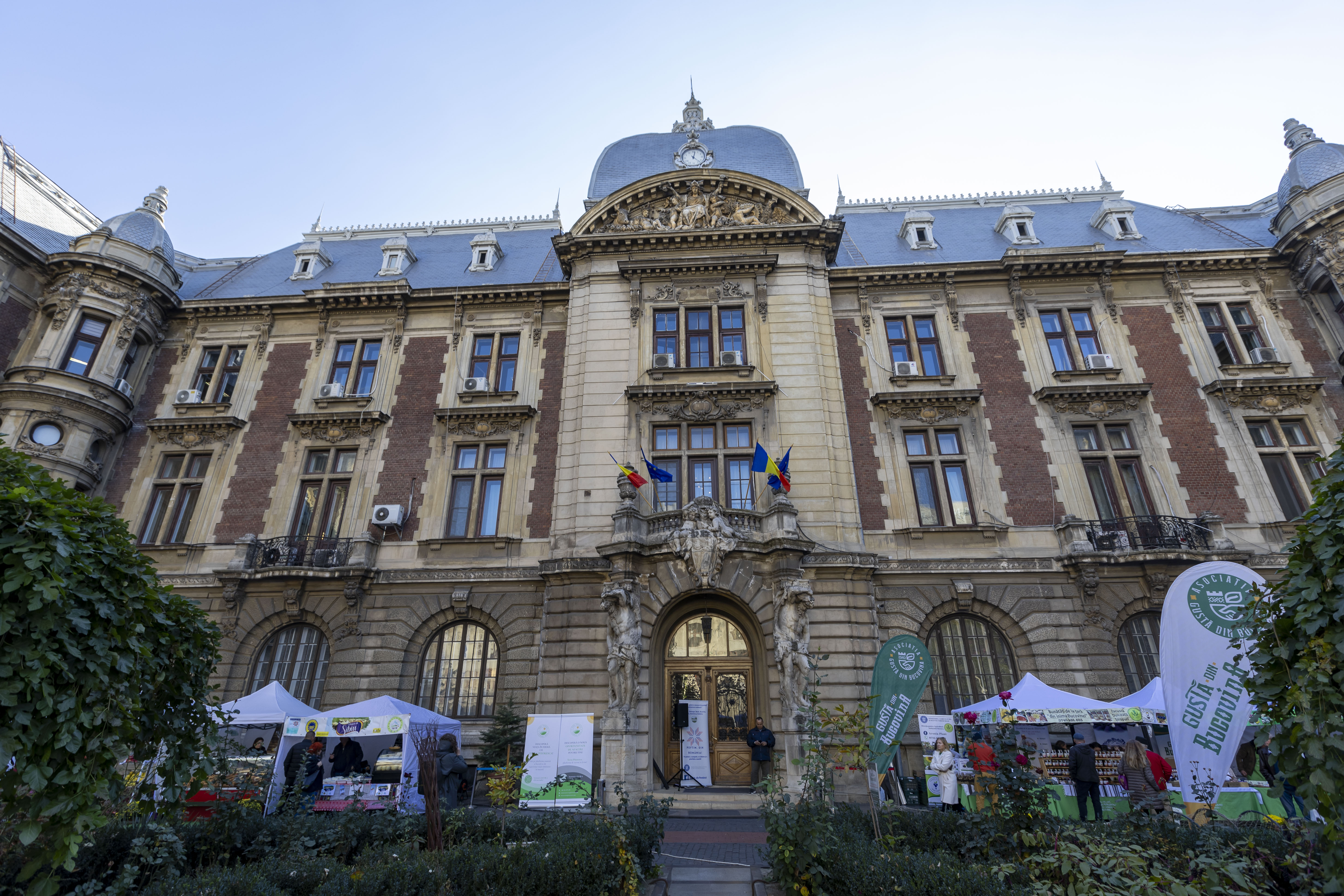 Patru șefi la doar 14 angajați, într-o direcție a Ministerului Agriculturii. Explicația conducerii: „Nu mă ocup eu, întrebați la HR”