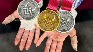 medaliile obtinute de mihaela cambei la mondialul de haltere
