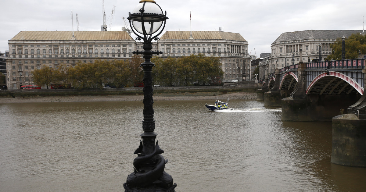 Alertă spionaj chineză pentru parlamentarii britanici