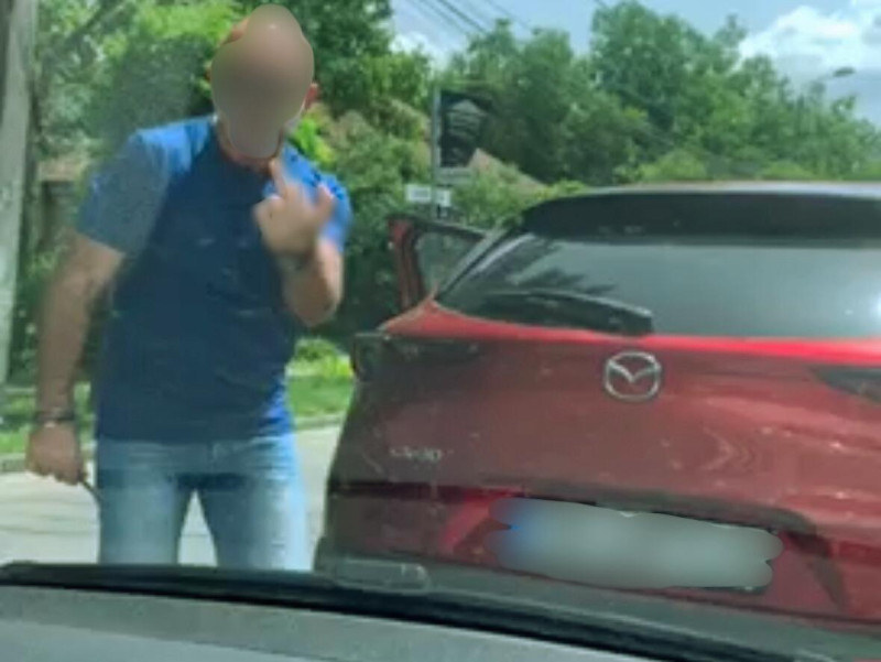 WhatsApp Image 2025-10-14 at 13.09.07 (1)