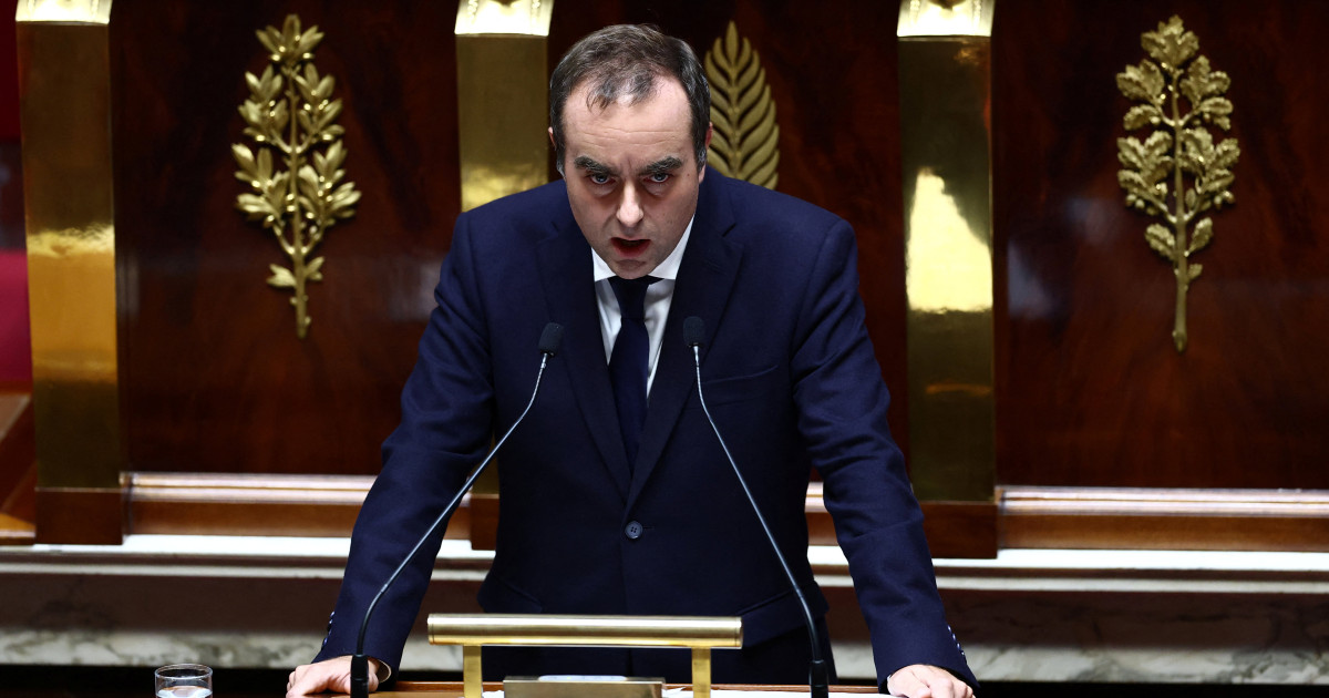 Guvernul francez suspendă reforma pensiilor până în 2027