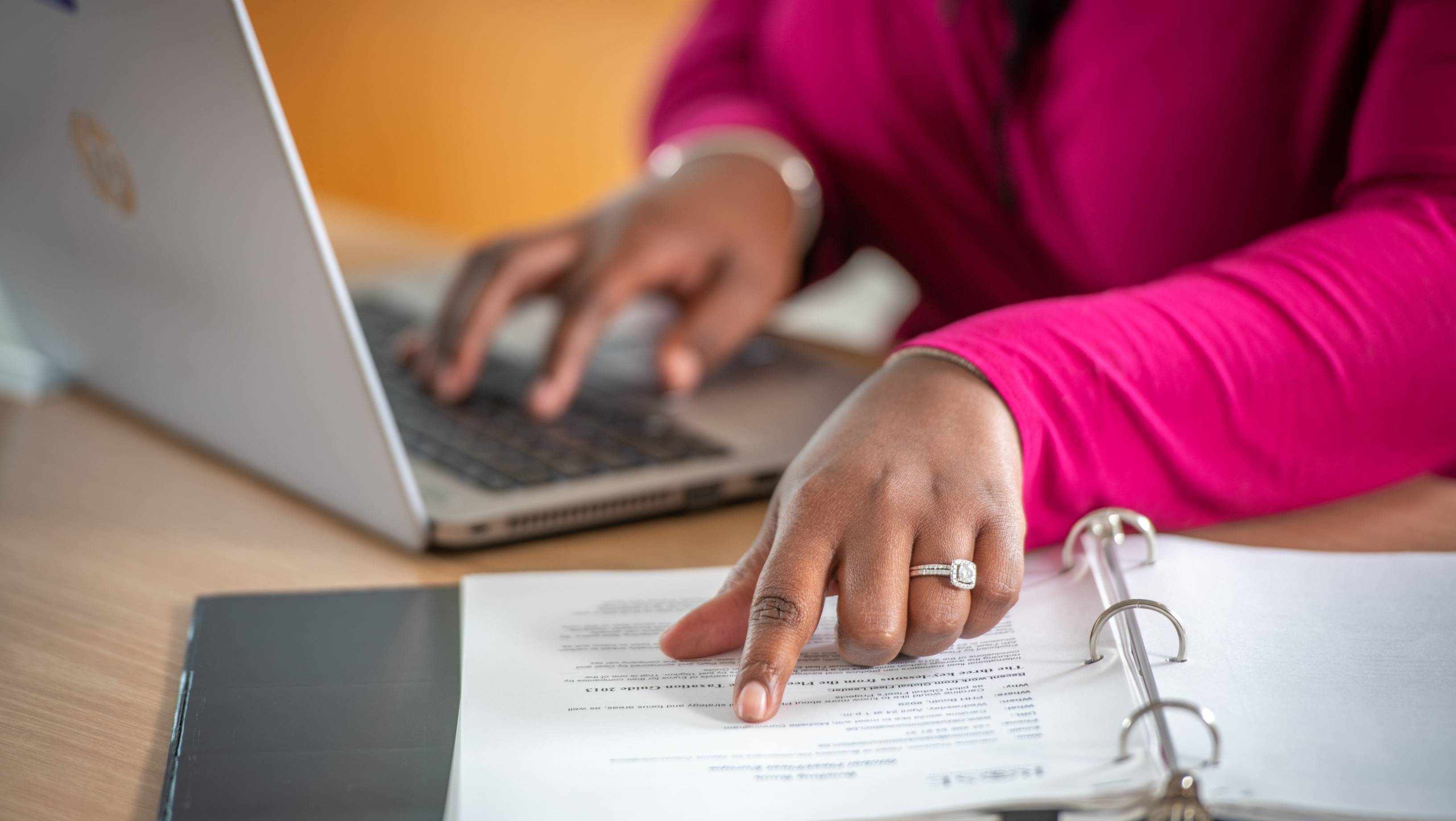 Prima țară din UE care va introduce ziua de lucru de 13 ore: „Distrugerea oricărui concept de viață familială”