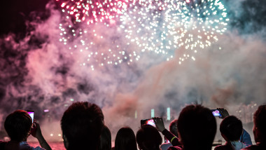 spectacol de artificii