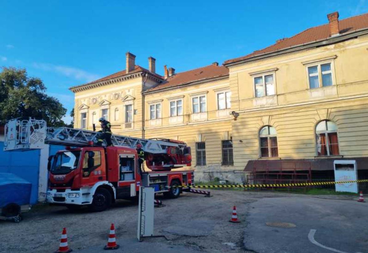 Două școli au fost evacuate și mai multe clădiri au fost afectate în Satu Mare, după cutremurul de miercuri dimineață