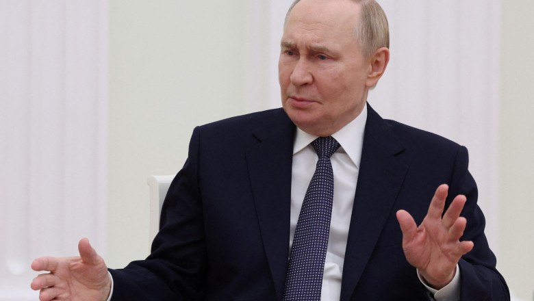 Russian President Putin meets with Belarusian President Lukashenko in Moscow