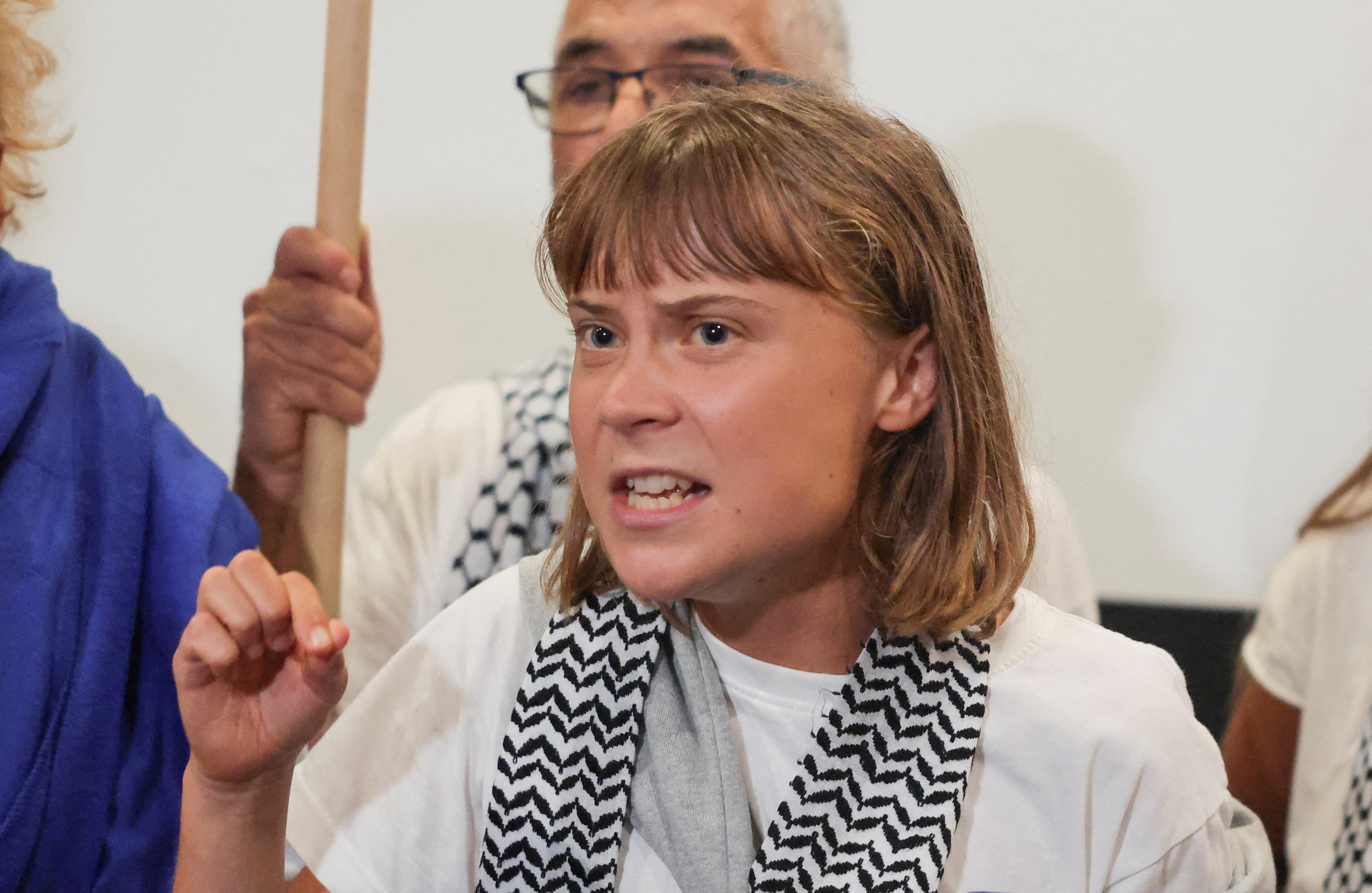Greta Thunberg acuză trupele israeliene că au agresat-o în timpul captivității. „Eram într-o stare de șoc”