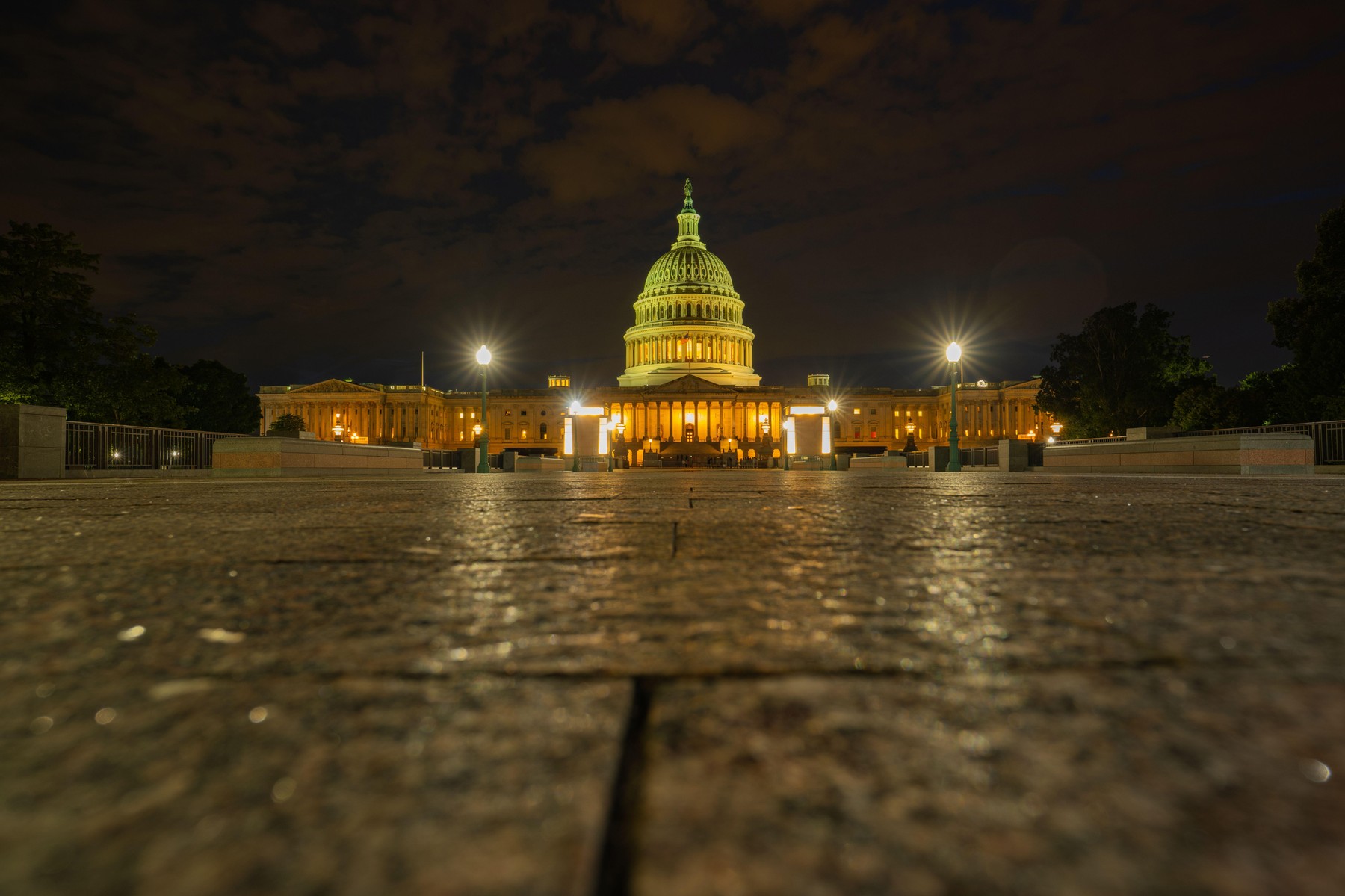 „Farul democrației se stinge”. Transformarea revoluționară a modului în care americanii se prezintă lumii și cum sunt percepuți