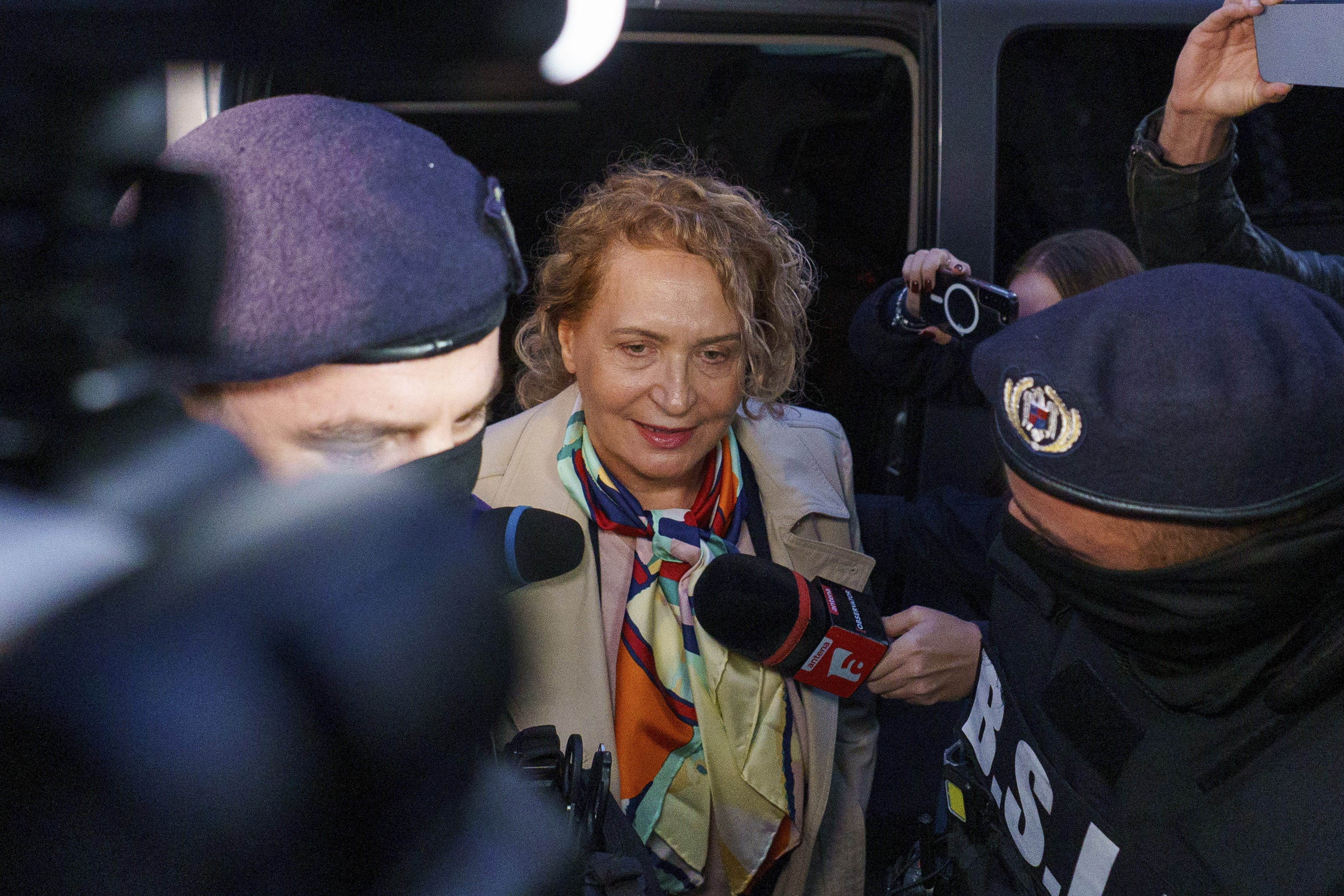 Corupție la Spitalul Militar Central: Alți 18 angajați sunt urmăriți penal de DNA, pe lângă șefa Florentina Ioniță. Acuzațiile oficiale