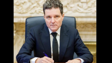 nicusor dan semneaza document