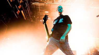 Sam Rivers basistul limp bizkit pe scena