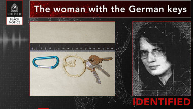 femeie-operatiune „identifica-ma”