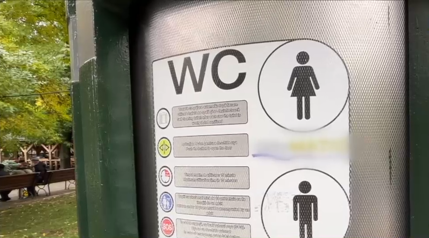 „Te apucă disperarea”. Bucureștiul nu are suficiente toalete publice. Sunt doar 424 la peste două milioane de locuitori
