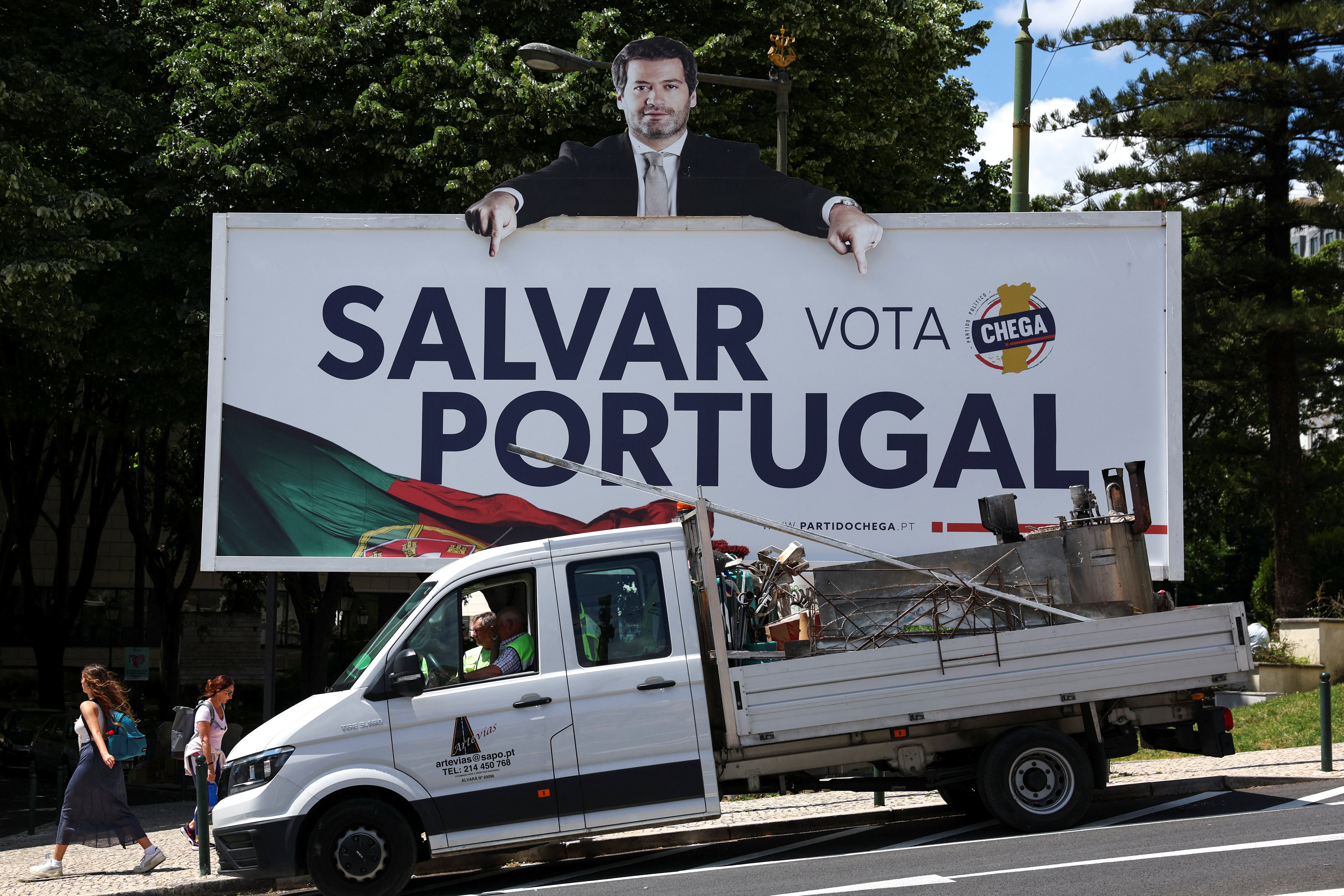 Alegeri locale în Portugalia: Furia provocată de criza locuințelor alimentează votul pentru extrema dreaptă