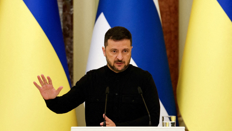 FILE PHOTO: Ukraine's President Volodymyr Zelenskiy and Finnish President Alexander Stubb attend a press conference, in Kyiv
