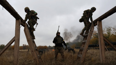soldați pe front în ucraina