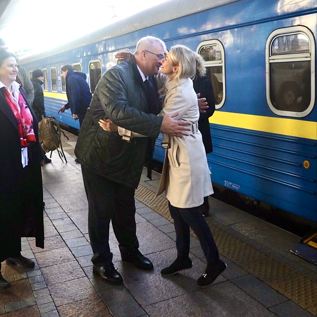 Kaja Kallas a mers într-o vizită surpriză la Kiev. Despre ce va discuta șefa diplomației europene cu ucrainenii