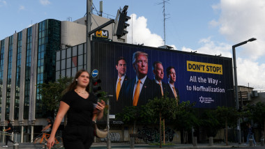 Ceasefire between Israel and Hamas goes into effect