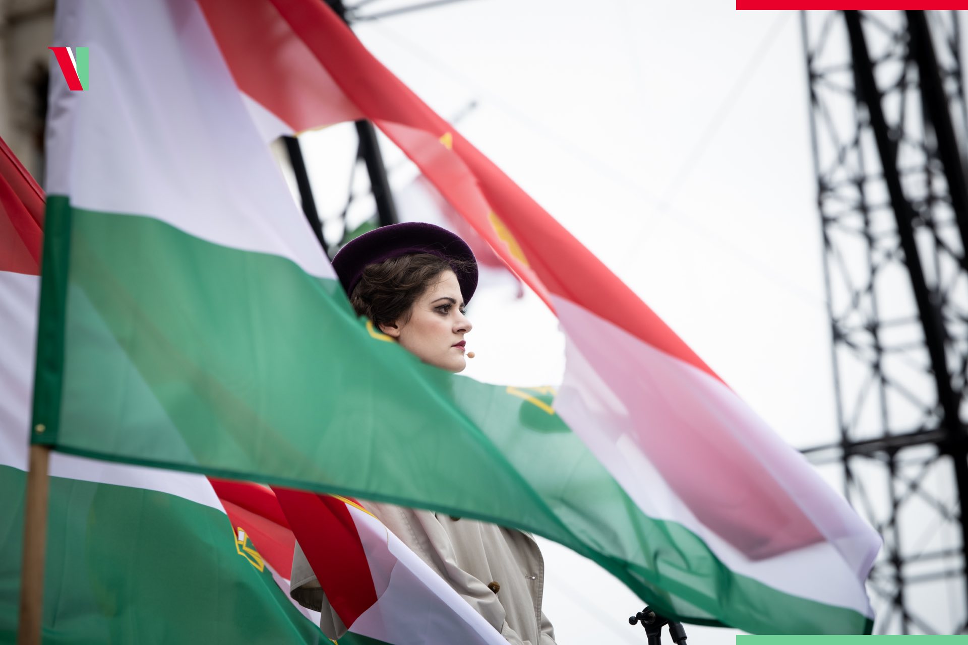 Mitinguri rivale, la comemorarea Revoluției din 1956. La Budapesta s-a scandat „Rușii, acasă!”, „Tavarișci, konieț!”