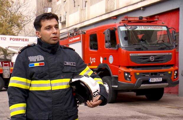 Pompierul care a salvat fata de 17 ani după explozia din Rahova: „Se afla fix pe colțul blocului, știam că fiecare secundă contează”