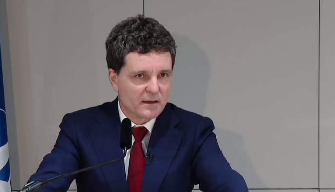 Nicușor Dan: Forțând un salariu minim prea mare, anumite activități riscă să devină necompetitive