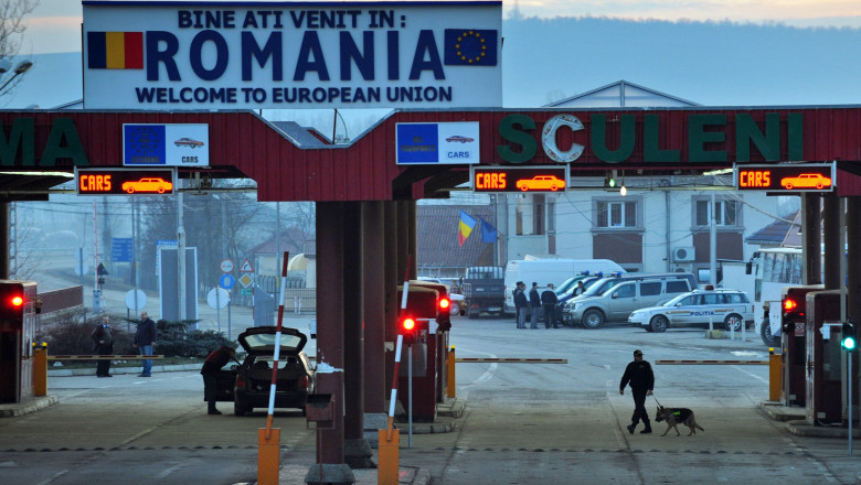 Nicuşor Dan spune că timpii de aşteptare s-au înjumătăţit în vămile dintre România şi R. Moldova. „Avem însă o problemă”