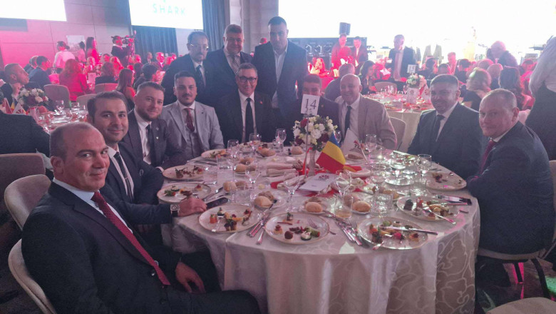 FOTO  Victor Ponta, alături de Makaveli și foști parlamentari ai POT, SOS sau AUR. Planurile fostului lider PSD