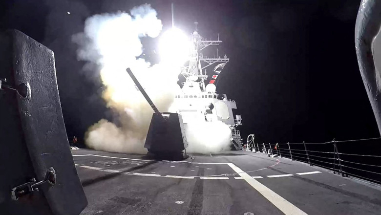 O altă navă de război americană, USS Gravely, a sosit pentru exerciţii în Trinidad-Tobago, foarte aproape de Venezuela