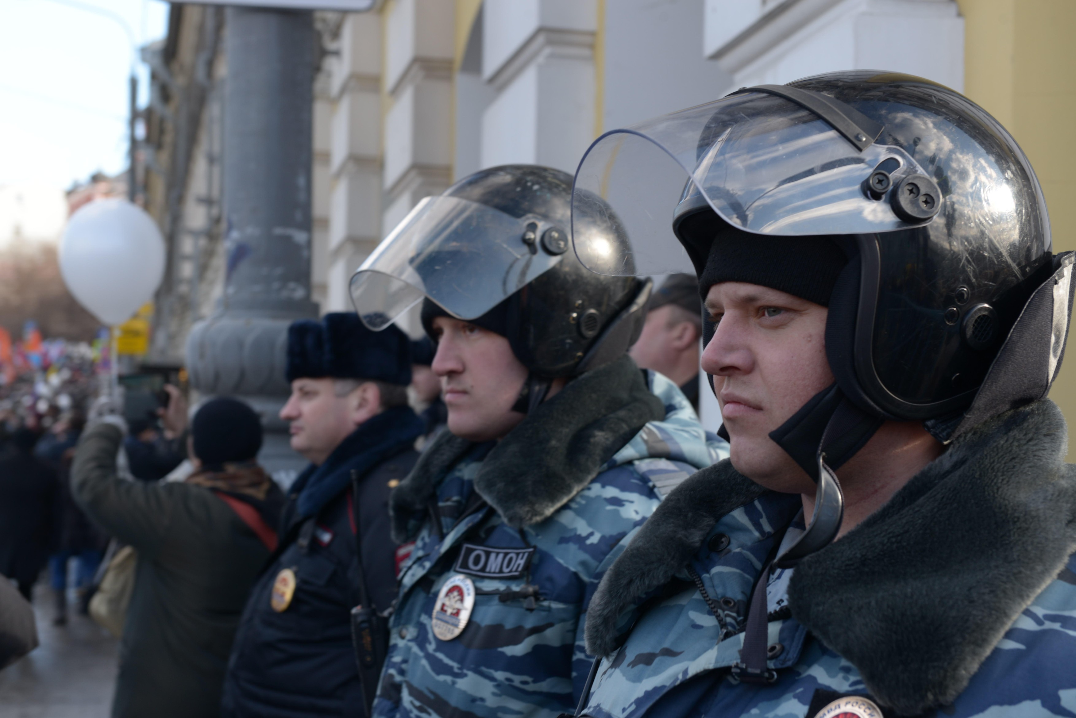 Peste 80 de persoane au fost reţinute după lupte de stradă la Moscova. „Cine nu va fi închis, va fi expulzat”