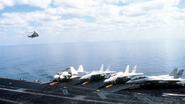 Portavionul USS Nimitz.