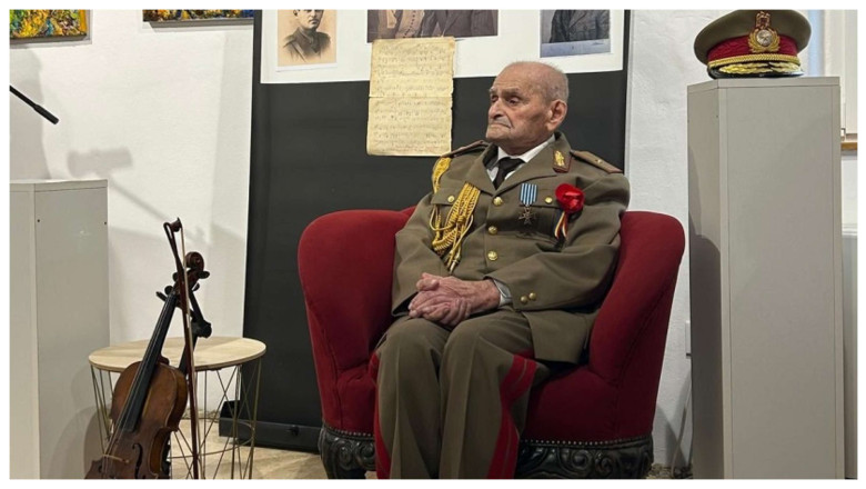 Nicușor Dan l-a decorat pe veteranul de război Iosif Rus, care împlinește astăzi 110 ani