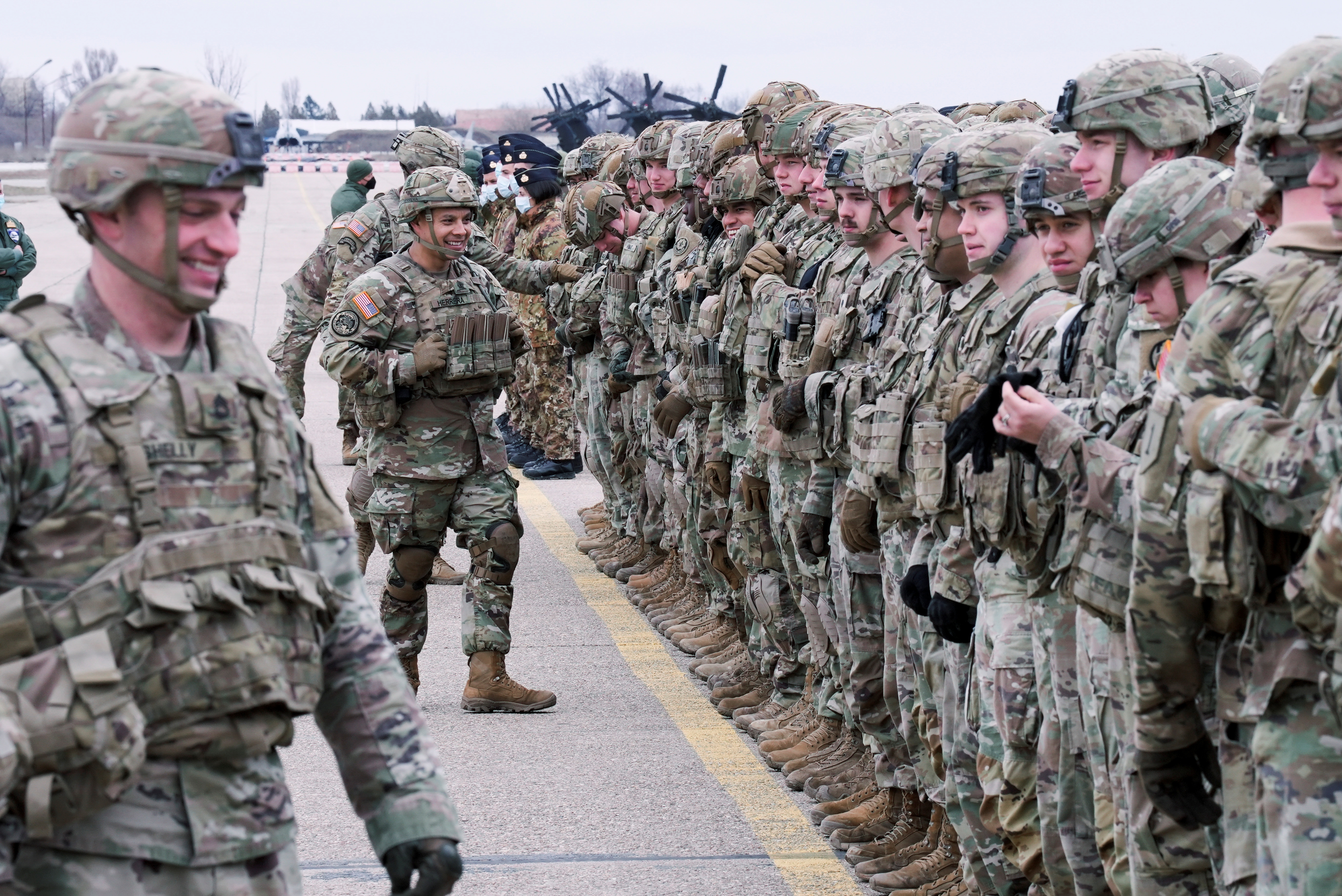 Administrația Trump, pe punctul de a retrage soldați americani din România. Câți militari SUA rămân în țara noastră