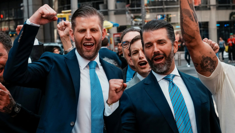 ANALIZĂ  Dezvăluiri despre mașinăria de făcut bani din criptomonede a familiei Trump. Cât de important e numele președintelui SUA în afacere