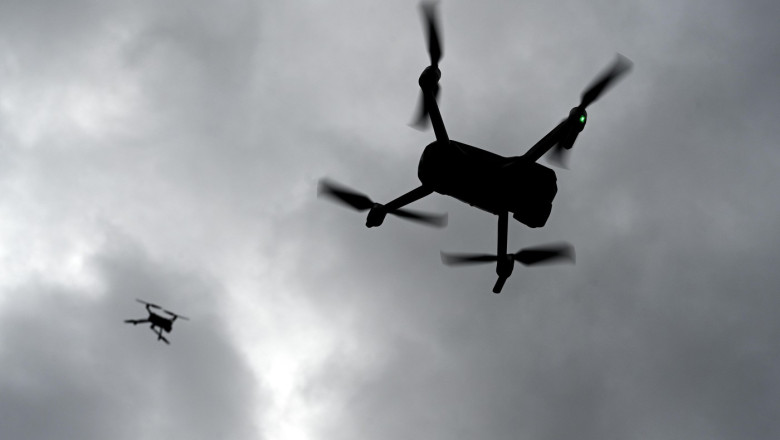 Ucraina intră pe piața mondială a armelor. Zelenski autorizează exportul controlat de drone și echipamente militare