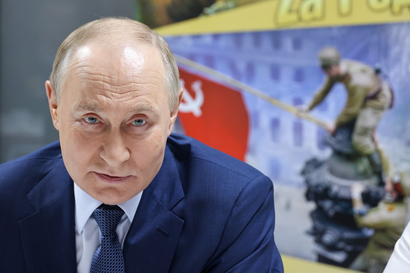 Putin cere trupelor ucrainene încercuite să se predea și promite un armistițiu temporar „pentru jurnaliști”