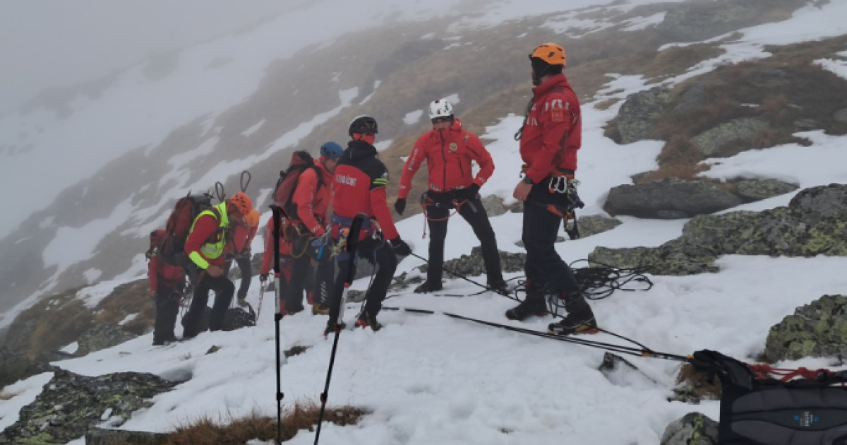 Avertismentul Salvamont pentru turiștii care merg pe munte, după cele 5 accidente mortale din ultimele zile