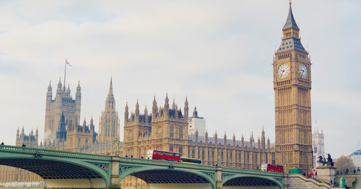 Marea Britanie expulzează un diplomat rus