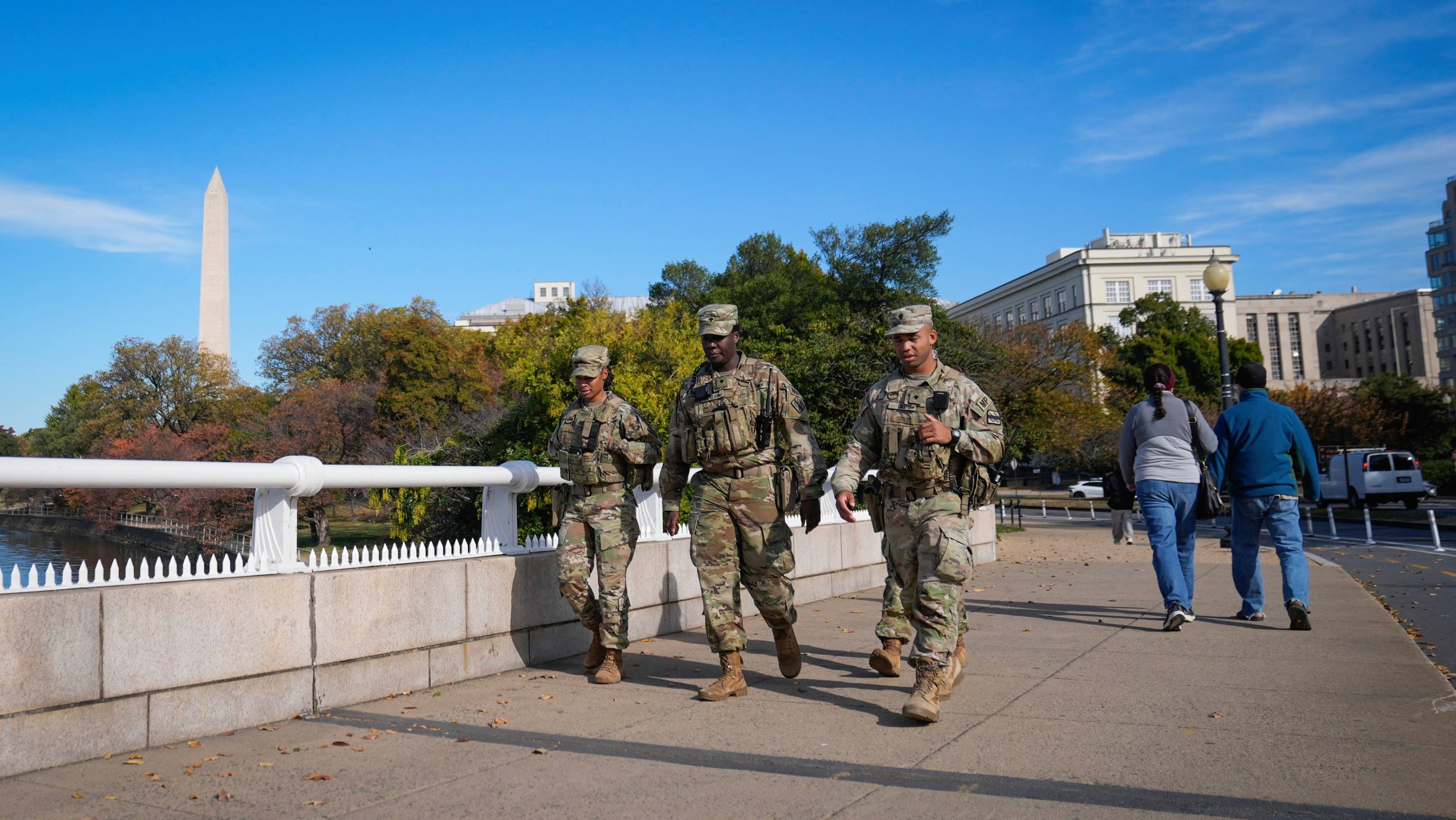 Pentagonul vrea să formeze „forțe de reacție rapidă” pentru controlul revoltelor: „O încercare de a normaliza o forță militarizată”