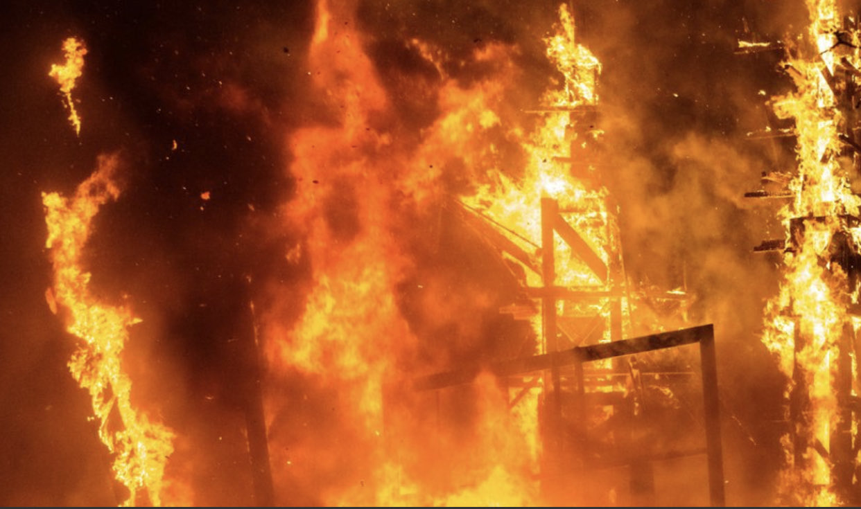 V požaru v Lyonu umrle štiri osebe