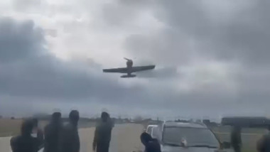 avion la baza aurel vlaicu buzau