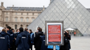 The Louvre Museum remains closed on day after robbery